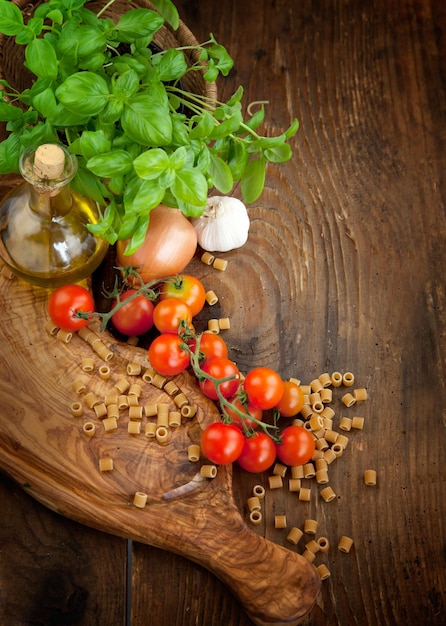 Ingrediente proaspete pe masă